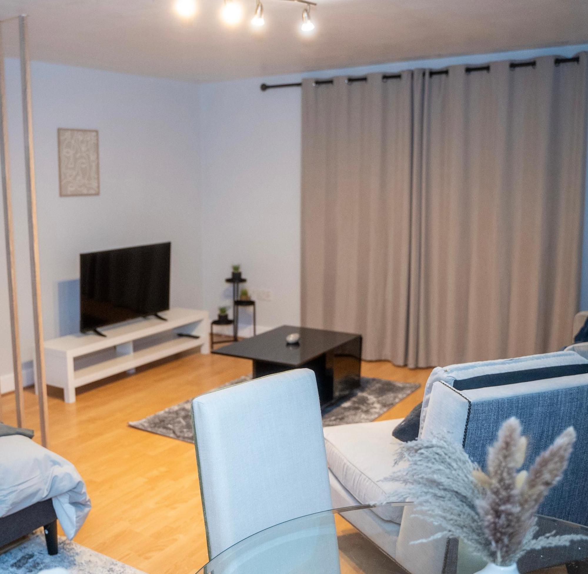 Cozy 1 Bed In Canary Wharf - Near Excel & Greenwich With Gym Acces Londra Esterno foto